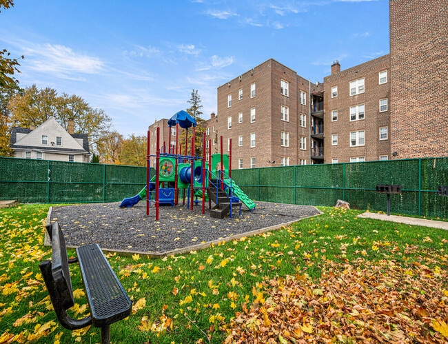 greene-manor-exteriors-12-of-31-1