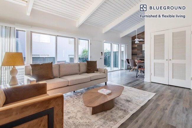 Photo - 801 Middlefield Rd Unidad FL2-ID2094