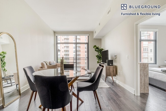 Photo - 4901 Montgomery Ln Unidad SI FL5-ID809