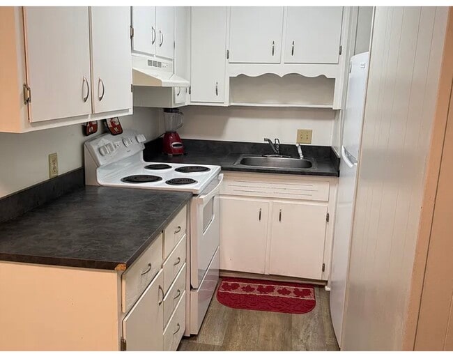 Building Photo - Mountain Crossing 1-8 Unit 8