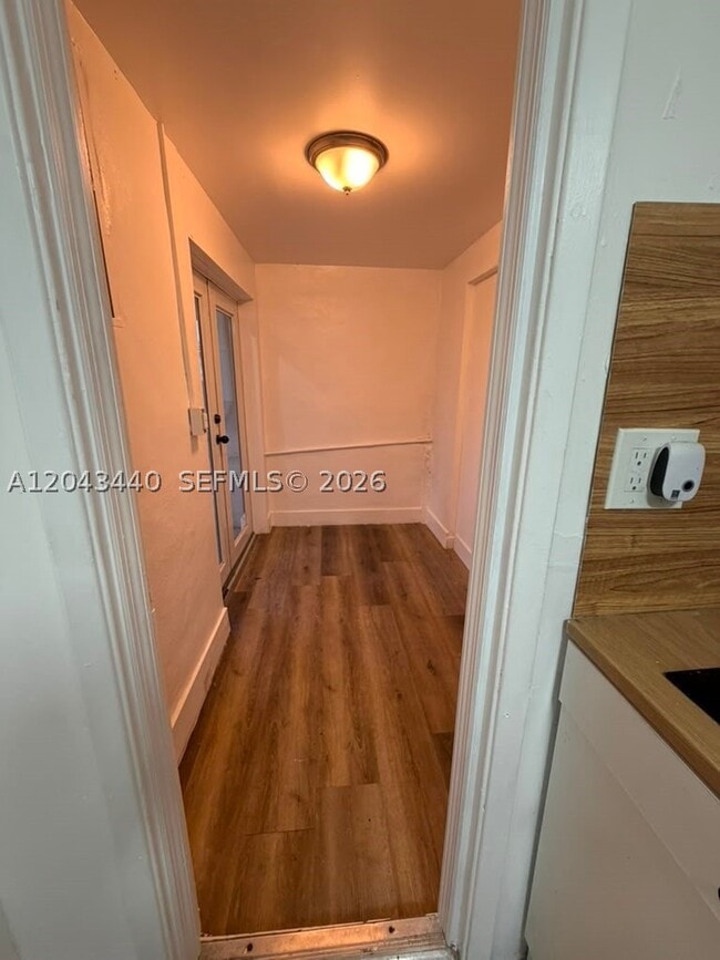 Photo - 2137 NW 1st St