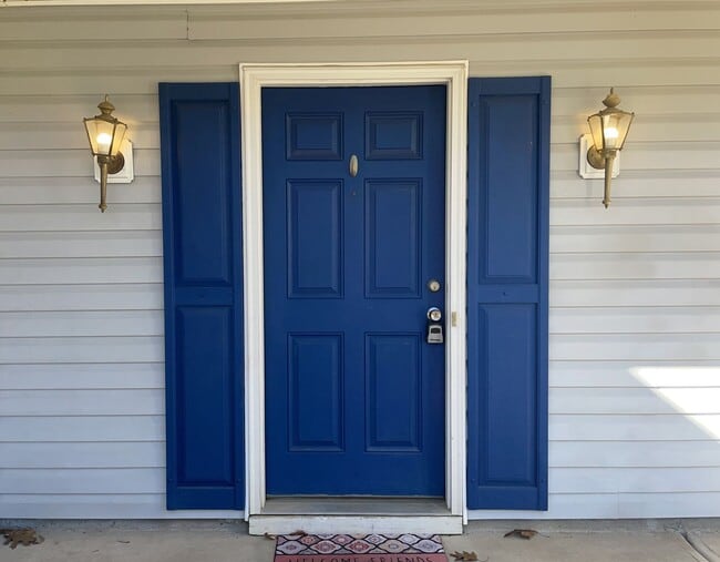 Photo - Move In Special On Beautiful 3 Bedroom Home!