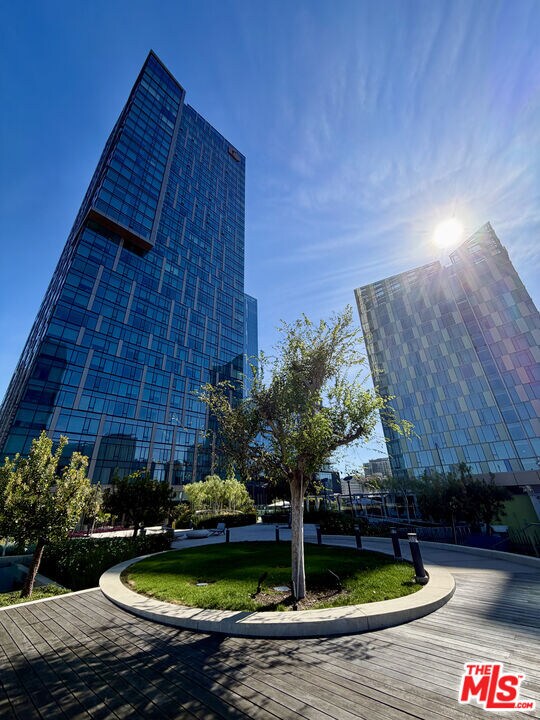 Photo - 889 Francisco St Unit 2011