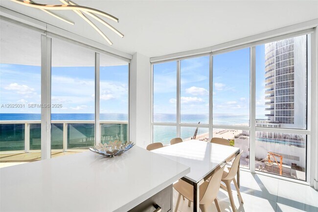 Photo - 16001 Collins Ave Unidad 701