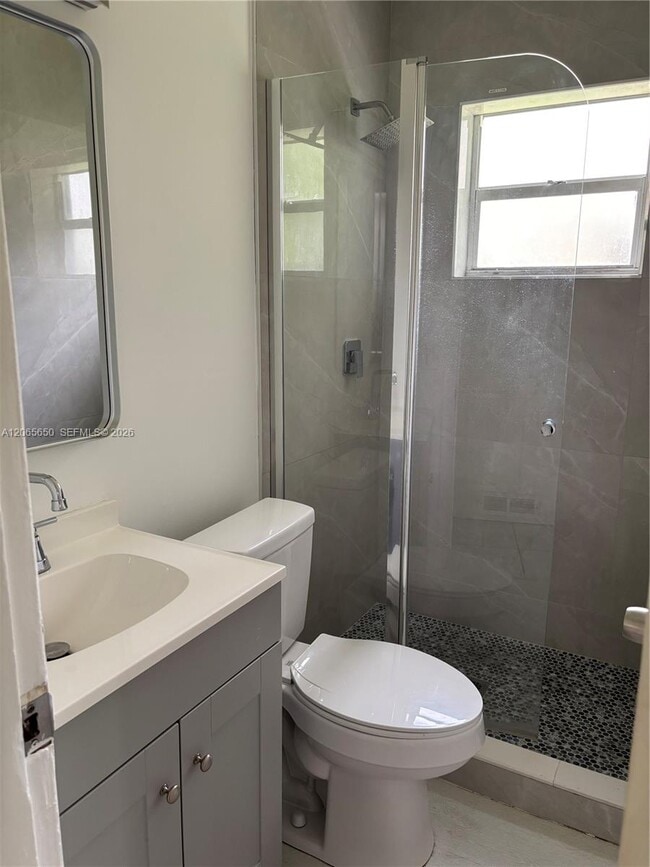 Photo - 6335 SW 21st St Unit 2