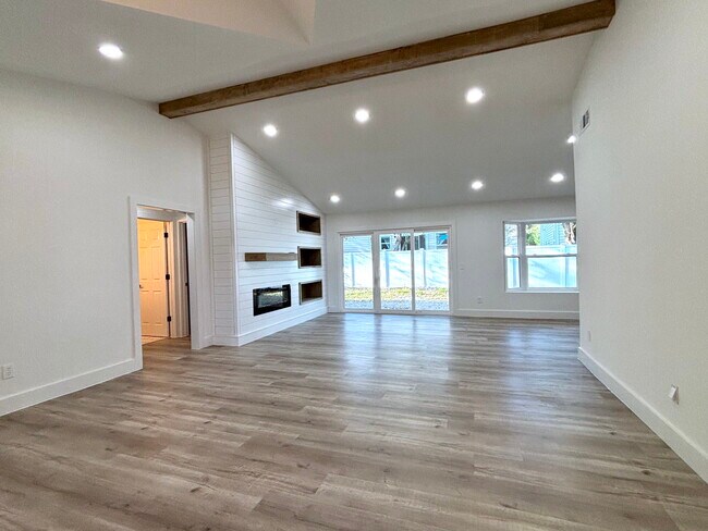 Photo - 2695 Ocean Dr