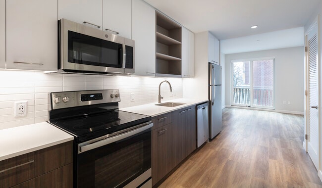 This studio kitchen is suited perfectly for those who want a functional yet luxurious home
