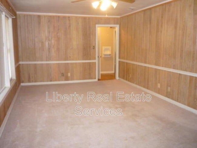 Photo - 102 Fraser St