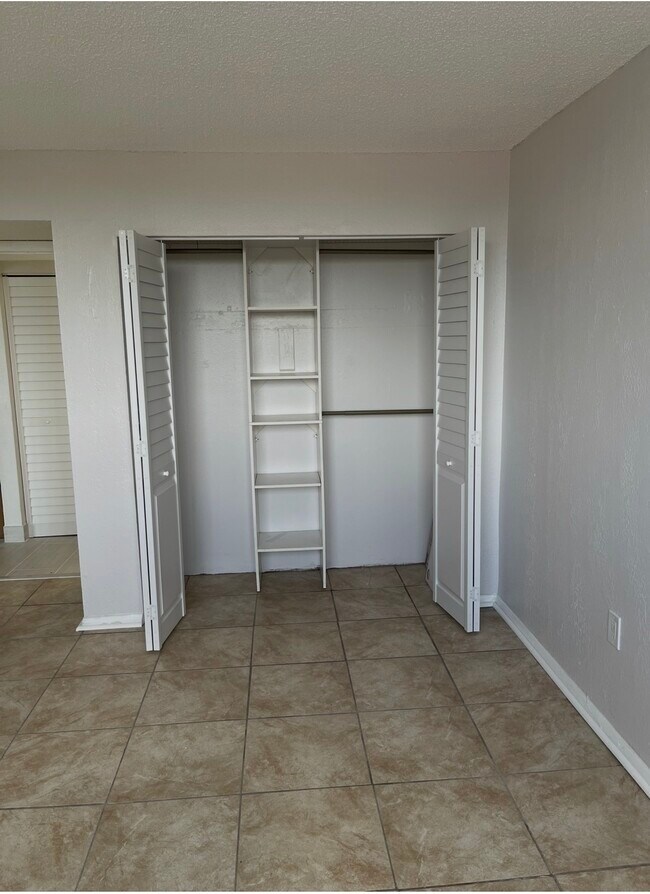 Photo - 1251 NE 108th St Unidad 408