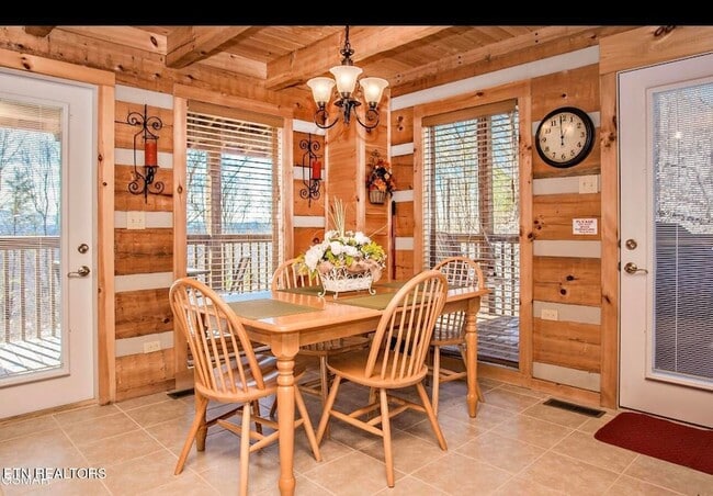 Photo - 3510 Twin City Way