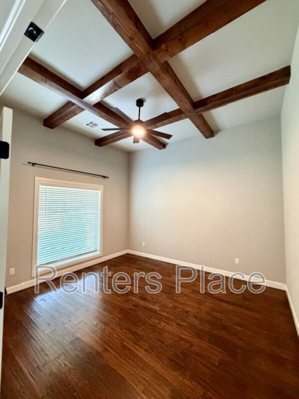 Photo - 803 E Delmar Pl