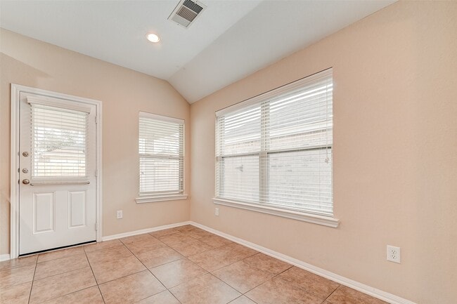 Photo - 6131 Moran Crest Dr