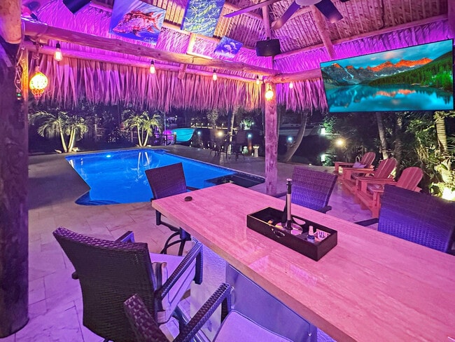 Photo - 280 SE 3rd Ave