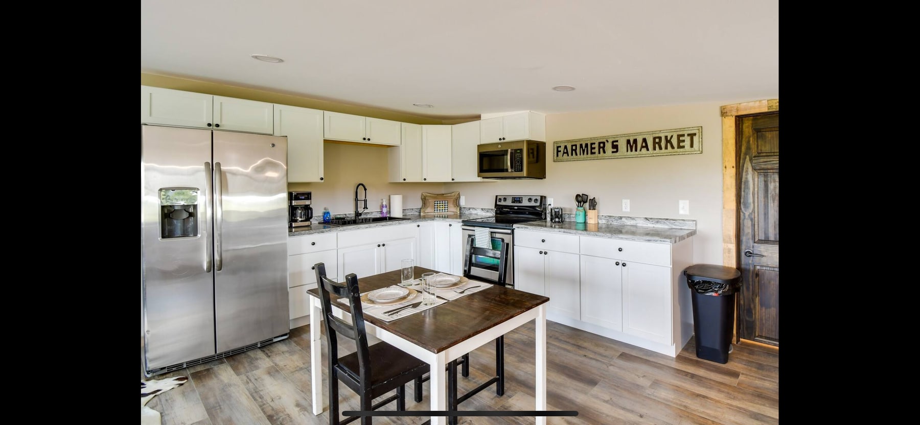 Photo - East Apartment