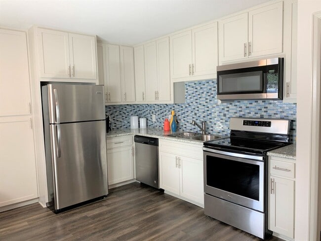 Photo - Broadway Apartments