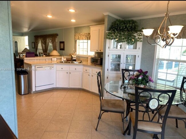 Photo - 3021 SW 52nd Ave