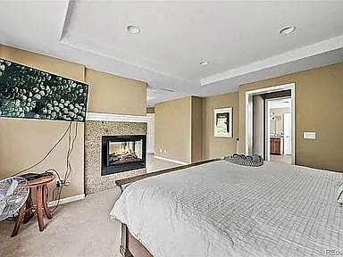 11908 E Lake Cir
