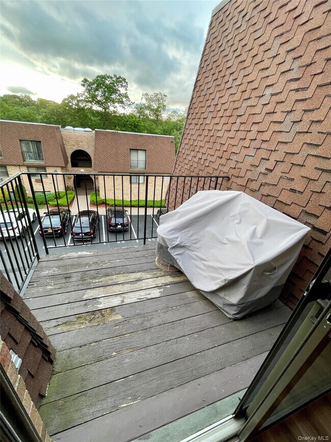 348 Central Park Ave Unit C9