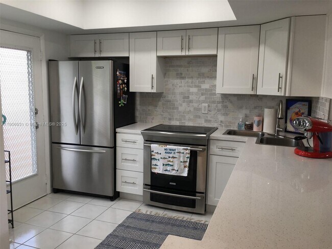 Photo - 1250 Atlantic Shores Blvd Unit 114