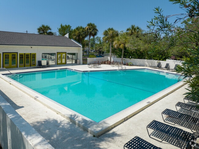 Pool - The Square at 59 Caroline