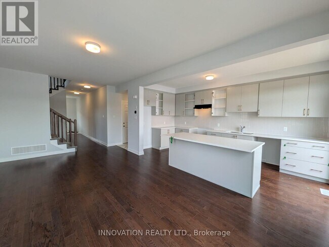 Photo - 482 Patrick St