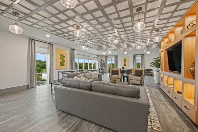 Photo - Grande Pointe