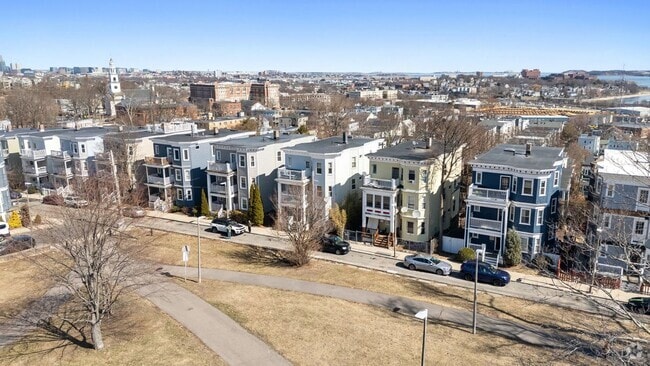 Building Photo - 60 Percival St Rental