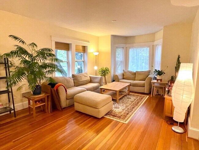 Photo - 1 Fort Ave Terrace Apartment Unit 2