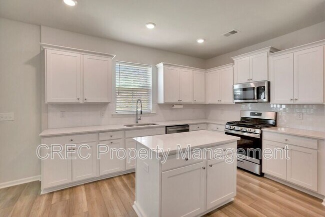 Photo - 146 Red Blf St
