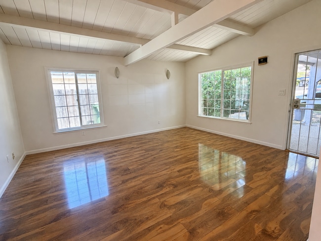 Photo - 295 Roswell Dr