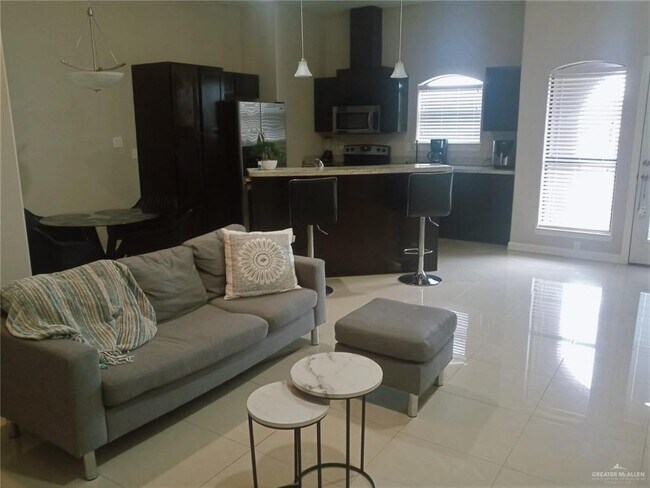 Photo - 10 Mimosa St Unidad 8