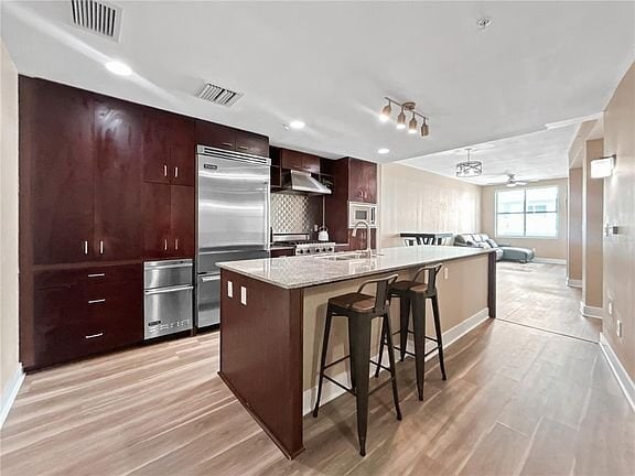 Photo - 1120 E Kennedy Blvd Unidad 33