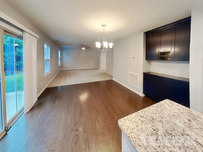 Photo - 306 Heroit Ct