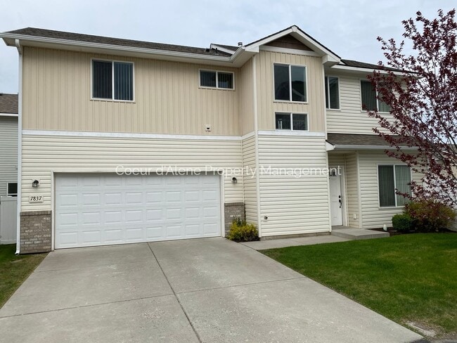 Building Photo - 3 bed, 2.5 bath house in The Landings