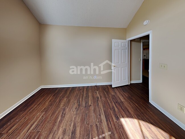 Building Photo - 225 Bluefield Ln Rental