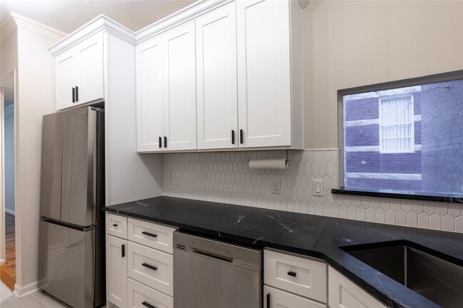 Photo - 4004 Montrose Blvd Unit 44D