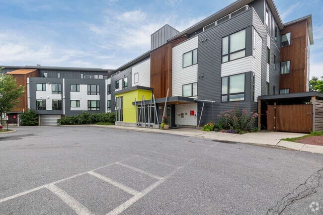 One Lakeview Exterior