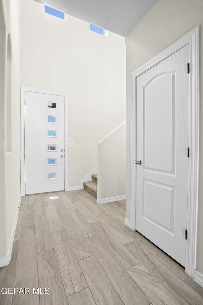 Photo - 12265 Desert Pine Ave