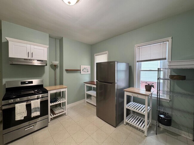 Photo - 22 Spencer Ave Unit 2