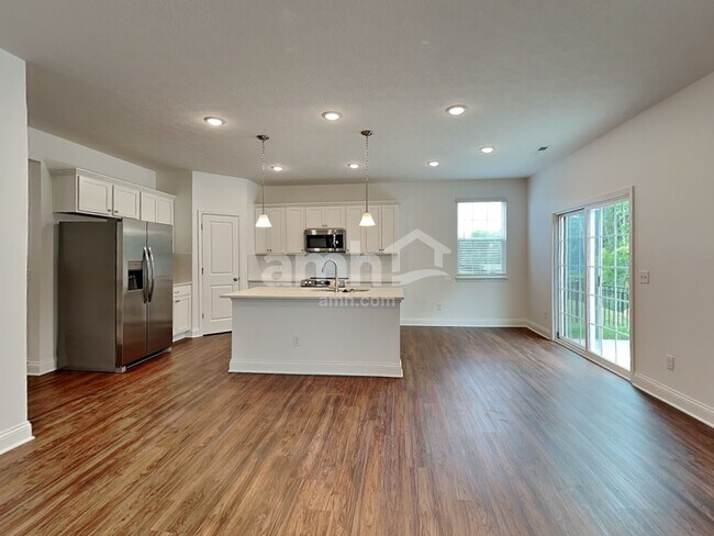 Photo - 8284 Northpoint Dr