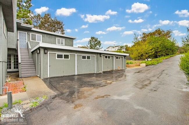 Photo - Beautifully Updated 3Bdm 3Ba Unfurnished Home with Views in Cardiff By the Sea!