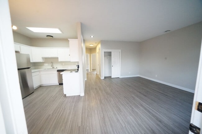 Photo - 590 S Mount Charleston Dr E Unidad 590 Mount Charleston Dr #B