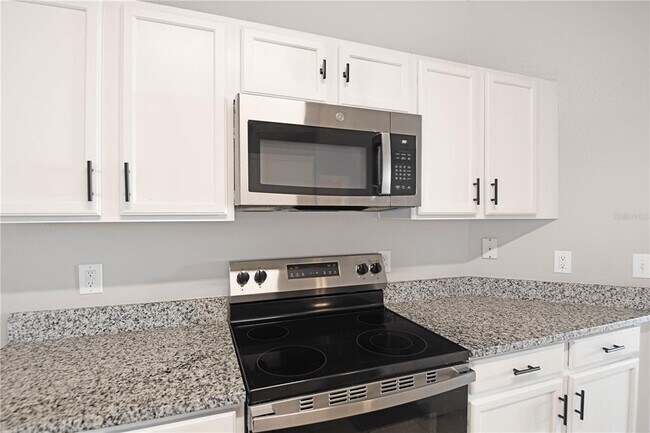 Photo - 915 Knollwood Dr