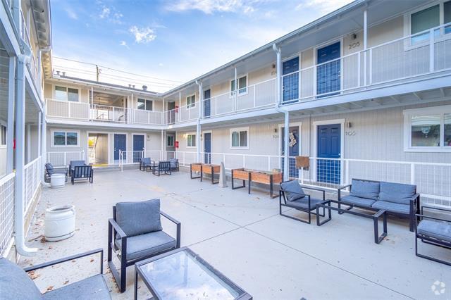 Building Photo - 4919 San Jacinto St Unit 101 Rental