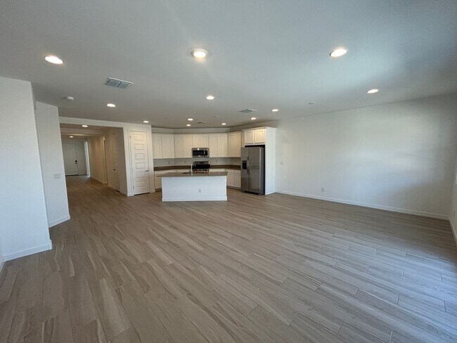 Photo - 5974 N 192nd Dr