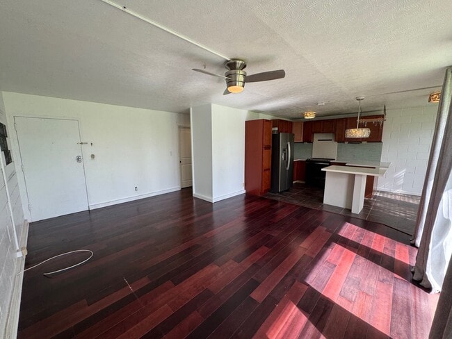 Photo - 95-021 Kuahelani Ave