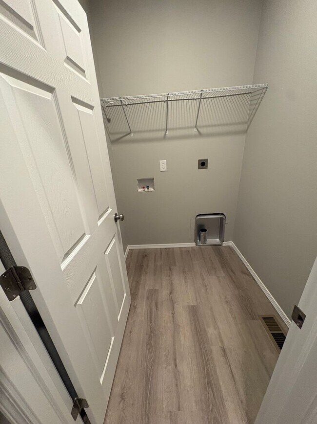 Photo - 2490 548th Rd