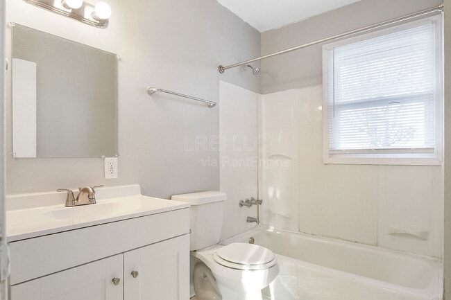 Photo - 5011 Wabash Pl