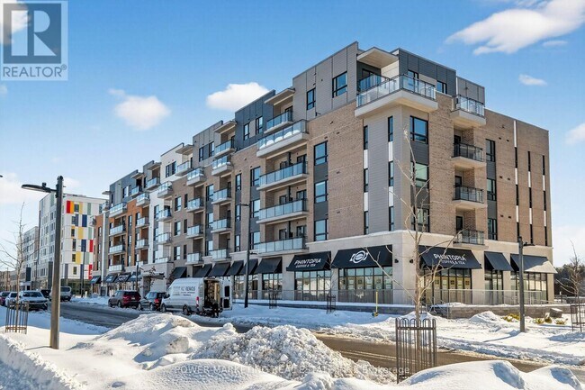 Photo - 1350 Hemlock Rd Unité 316