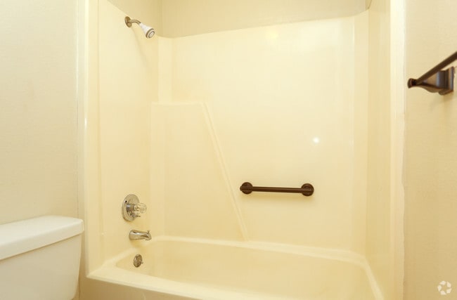 2BR-1BA Bathroom